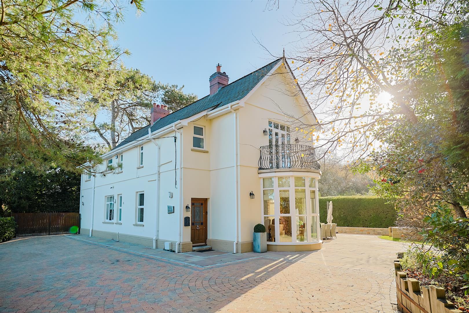 Uplands, Gowerton, Swansea, SA4 3ET